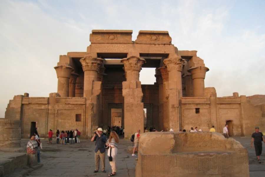 Cairo & Aswan  & Luxor ( 6 Days / 5 Nights )